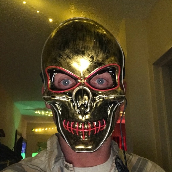 LED Purge Mask - Picture 3 of 6